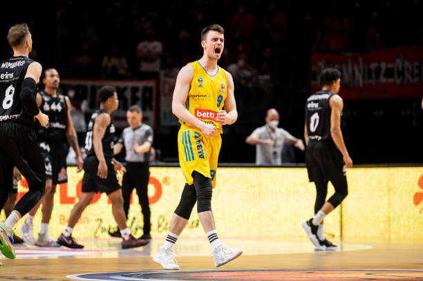 务状况在西 务状况在西